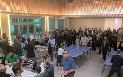 Noche de asado y juegos entre padres