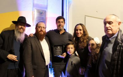 DESCUBRIMIENTO DE LA PLACA DEL NUEVO PATIO DE JUEGOS DEL JARDÍN